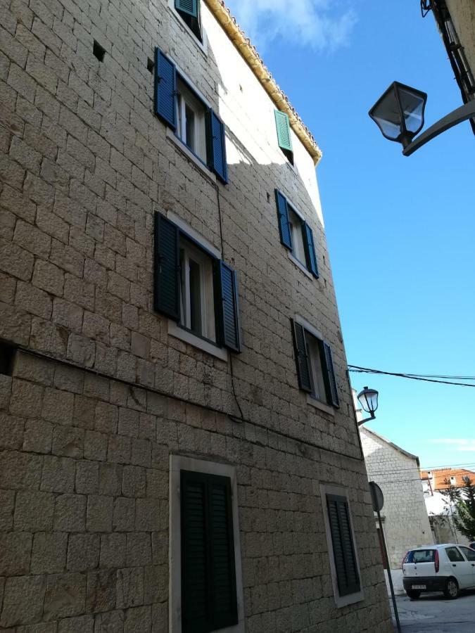 Apartments Ivana Trogir Exteriör bild